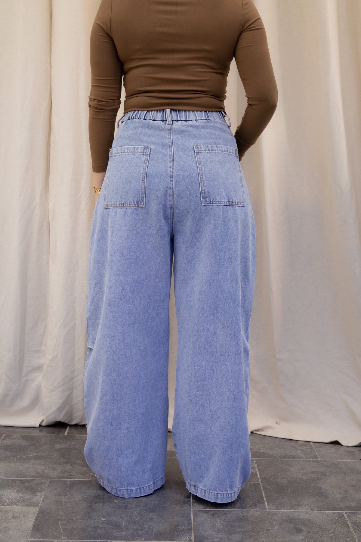 Nance Barrel Jeans