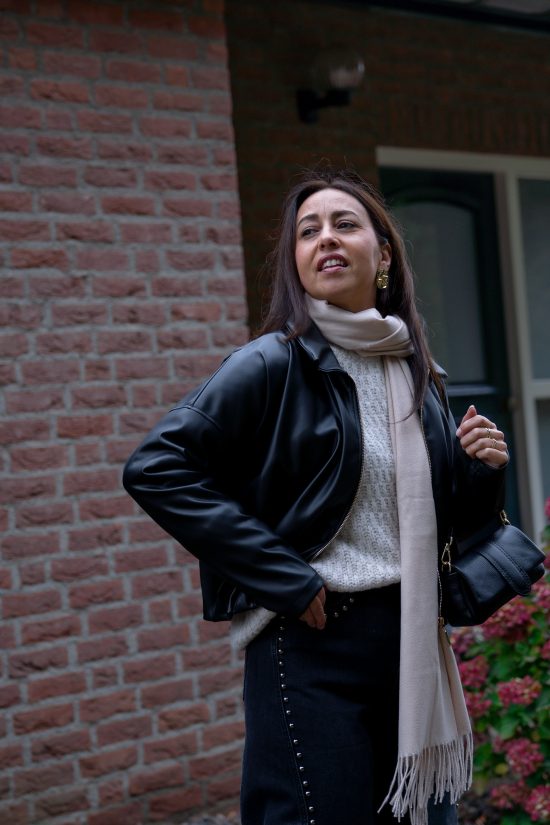 SC Cristina Sjaal Beige - Afbeelding 4